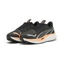 【PUMA】 プーマ VELOCITY NITRO 3 WIDE ヴェロシティ ニトロ 3 ワイド 379614 01BLK/SILVER 通常のモデルよりワイズが広くなっており、足入れがしやすくなっています。爆発的なスピードを提供するNITRO FOAMと安定性、耐久性を与えるPRO FOAM LITEを組みわせることで、弾むようなライド感を感じらながらもブレずに安定した走りを実現。アッパーは、通気性の高いエンジニアードメッシュをPWRTAPEで補強。かかとのロールカラー構造は、快適さとフィット感を高めてくれます。アウトソールには、耐久性の高いラバーを使用しており、様々な路面でトラクションを発揮。すべてのランナーにスムーズな履き心地と最適なクッショニングを提供します。 サイズ目安はこちら 【サイズ目安】(個人差がございますので、あくまでも目安とお考え下さい。)このシューズの作りは大きめです。素材=合成繊維・合成樹脂 【ご購入前に必ずこちらをご確認ください。 】 [ABCMART][ABCmart][abcmart][ABCマート][abcマート][エービーシーマート][エービーシー][エービーシー マート]