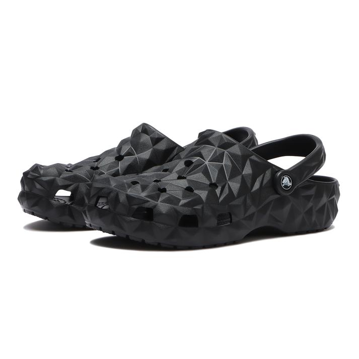 【crocs】 クロックス CLASSIC GEOMETRIC CLOG クラシックジオメトリッククロッグ 209563-001 BLACK 成型加工による幾何学模様のデザインアッパー軽くて快適な履き心地水に強く、非常に軽いお手入れが簡単で乾きやすい可動式ヒールストラップで足にしっかりフィットジビッツチャームでオリジナルの1足にカスタマイズが可能アイコニッククロックスコンフォートで360度快適な履き心地 サイズ目安はこちら 【サイズ目安】(個人差がございますので、あくまでも目安とお考え下さい。)このシューズの作りは大きめです。素材=合成樹脂 【ご購入前に必ずこちらをご確認ください。 】 [ABCMART][ABCmart][abcmart][ABCマート][abcマート][エービーシーマート][エービーシー][エービーシー マート]