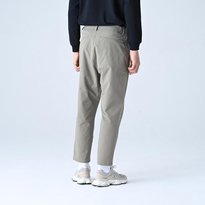 【New Balance】 ニューバランス M MET24 Slim Tapered Fit パンツ AMP45001DOK