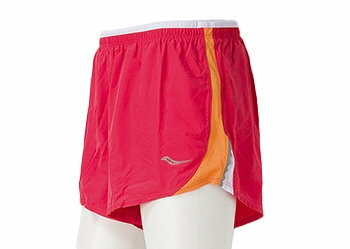 レディース 【SAUCONY】 サッカニー W RUN LUX III SHORT ランニングショーツ SA81258-CHBSST CHERRY BURST