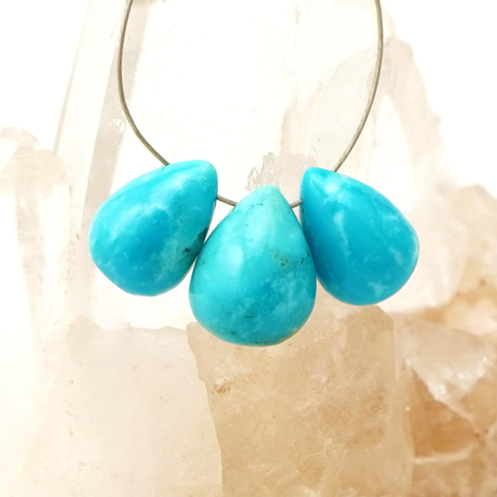 ターコイズ 10×8×8mm プレーンドロップ ビーズ 1粒売り バラ売り 美麗 アリゾナ 天然石 カットビーズ 粒 バラ 石 珠 手芸 手作り 自作 ハンドメイド アクセサリー パーツ 材料 素材