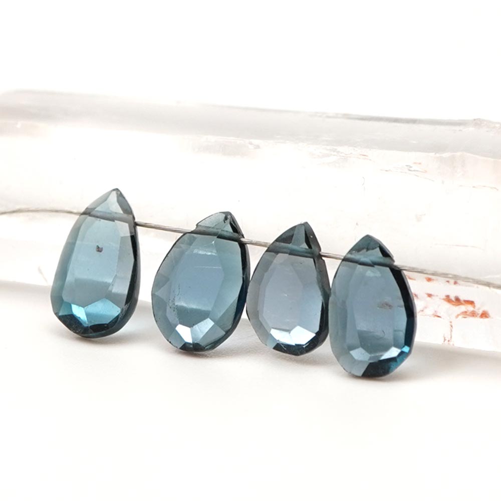 ロンドンブルートパーズ 10×6×2-9×5×2mm ペアシェイプファセット ビーズ 1粒売り バラ売り 美しい 天然石 カットビーズ 粒 バラ 石 珠 手芸 手作り 自作 ハンドメイド アクセサリー パーツ 材料 素材