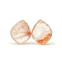 天然石名：赤マニカラン水晶 天然石英名：Redmanikarancrystal 商品形状：1粒売り ビーズ径 14×12×5-13×11×5mm ※ビーズ径は粒により異なります。※粒売りビーズの表記サイズは目安としてご確認くださいませ。インド加工のカッティングビーズは粒ごとに大きさが異なる場合があります。※インド加工のカッティングビーズはワイヤー加工アクセサリーのご利用に適しており、オペロンゴムを通すことは難しいためご理解の上ご注文下さいませ。 カラー：モニターの発色具合によって実際のものと色が異なる場合があります。ハンドメイドのブレスレット・アクセサリーや雑貨作りの素材に最適な天然石パワーストーン 赤マニカラン水晶 14×12×5-13×11×5mm ダイヤファセットのカッティングビーズです。 ※：画像は品質のイメージとなります。同ロット内の在庫よりランダムでお送りいたします。※：自然の天然石・パワーストーンのため細かい欠けや凹み、クラックなどについてはご了承くださいますようお願い申し上げます。※：天然石ビーズの1連販売では1粒1粒の細部に及ぶ検品は致しておりません。粒・バラ売りの各粒は大きさが異なる場合があります。 天然石 パワーストーン 商品詳細 赤マニカラン水晶 ヒマラヤ水晶 Redmanikarancrystal 天然石商品形状 14×12×5-13×11×5mm ダイヤファセット ビーズ 1粒売り※ビーズ径は粒により異なります。※粒売りビーズの表記サイズは目安としてご確認くださいませ。インド加工のカッティングビーズは粒ごとに大きさが異なる場合があります。※インド加工のカッティングビーズはワイヤー加工アクセサリーのご利用に適しており、オペロンゴムを通すことは難しいためご理解の上ご注文下さいませ。 天然石商品説明 ハンドメイドのピアスやペンダントヘッドやチャームなどのアクセサリーや雑貨作り用の自作パーツ素材に最適な天然石 パワーストーン 赤マニカラン水晶 ヒマラヤ水晶 14×12×5-13×11×5mmのインド加工の繊細なカットビーズです。業務用途に複数・大量のご利用の際はお気軽にお問合せ下さいませ。 赤マニカラン水晶 ヒマラヤ水晶 ダイヤファセット ビーズ 用途 ひと粒でも存在感のあるカッティングビーズで赤マニカラン水晶のピアス、ワイヤーを使用して赤マニカラン水晶ペンダントのヘッドにも。赤マニカラン水晶をその他のパーツと組み合わせてバッグチャームやマスクチャームとしても個性的な世界に一つだけの逸品をおつくりくださいませ。赤マニカラン水晶のデザインブレスレットやネックレス、ピアス、小物などアクセサリーを作る自作パーツに是非ともバイヤーが世界中から厳選した天然石のインドビーズをご利用ください。 天然石の色合いについて 画像は現物と同じように撮影を心がけていますが、モニターの発色具合によって実際のものと色が異なる場合があります。 天然石商品のご注意事項 ※：画像は品質のイメージとなります。同ロット内の在庫よりランダムでお送りいたします。※：自然の天然石・パワーストーンのため細かい欠けや凹み、クラックなどについてはご了承くださいますようお願い申し上げます。※：天然石ビーズの1連販売では1粒1粒の細部に及ぶ検品は致しておりません。イメージ違い等での返品・交換はお断りさせていただいております。パワーストーンとしての効果や効能については諸説ありお約束するものではありません。ご了承下さいますようお願い申し上げます。 天然石関連ワード 赤マニカラン水晶 ヒマラヤ水晶 Redmanikarancrystal 14×12×5-13×11×5mm ダイヤファセット ビーズ 1粒売り gemstone 半貴石 インド 加工 加工ビーズ カットストーン カッティングビーズ 多面カット 宝石カット きれい かわいい 天然石販売 卸 卸売り 通販 ショップ 天然石ブレスレット 天然石ネックレス パワーストーンブレスレット パワーストーンネックレス title 赤マニカラン水晶 14×12×5-13×11×5mm ダイヤファセット ビーズ 1粒売り バラ売り ヒマラヤ水晶 天然石 カットビーズ 粒 バラ 石 珠 手芸 手作り 自作 ハンドメイド アクセサリー パーツ 材料 素材天然石名：赤マニカラン水晶 天然石英名：Redmanikarancrystal 商品形状：1粒売り ビーズ径 14×12×5-13×11×5mm ※ビーズ径は粒により異なります。※粒売りビーズの表記サイズは目安としてご確認くださいませ。インド加工のカッティングビーズは粒ごとに大きさが異なる場合があります。※インド加工のカッティングビーズはワイヤー加工アクセサリーのご利用に適しており、オペロンゴムを通すことは難しいためご理解の上ご注文下さいませ。 カラー：モニターの発色具合によって実際のものと色が異なる場合があります。ハンドメイドのブレスレット・アクセサリーや雑貨作りの素材に最適な天然石パワーストーン 赤マニカラン水晶14×12×5-13×11×5mmダイヤファセットのカッティングビーズです。