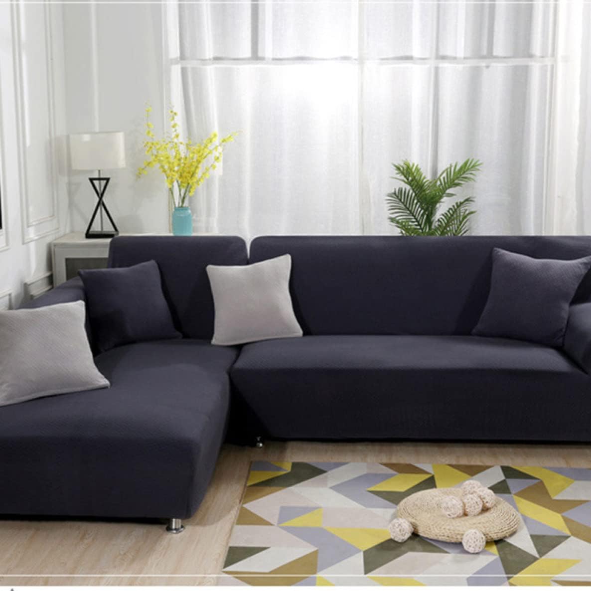 　　　 ◆◇◆売れている秘密◆◇◆ ■【適用サイズ】：1人掛け：90-140cm、2人掛け：145-185cm、3人掛け：190-230cm、4人掛け：235〜300cm。人工測量なので、多少の誤差がある場合がございます。ご購入頂く前に、ご自宅のソファーサイズを先にご測量ください。わからない場合は、大きいサイズを使用してください。 ■【伸縮素材】高品質95%ポリエステル、ソファーカバーは抜群の伸縮性を持っています。生地が柔らかくて快適で優しい肌触り感。北欧とおしゃれを兼ね備えています。耐磨耗性が高い、ソファカバーが変形しにくい、簡単に着脱でき、肘付きソファーに適用します。滑り止め効果あります。家にペットと育ち盛りのお子様いつても安心して使用できます。 ■【全面保護】通気性いい、ソフトで通気性のいい生地を採用し、肌触り抜群!!丈夫でペットの爪による傷や汚れや水などからソファを守ることができるソファーカバーです。ポリエステルの特徴として無害、毛玉り防止、吸湿発散性に優れており、洗濯可能で一年を通じてご利用いただける。 ■【ソファを変身する】多彩な色で自分だけのインテリアを作って、ご家族と一緒気軽にくつろげます。一年通用できるソファーカバー、北欧雰囲気がたっぷりソファカバーです。ソファーに掛けて、簡単に切り替えます。生地が伸びますので、装着も脱着も簡単、女性一人の力でも問題なし。乾きやすく、気軽に洗濯できます。 ■【お手入れ便利】：洗濯機で丸洗い可能、30度以下の水温で洗ってください。漂白剤のご使用を避けることをおすすめします。また乾燥機とアイロンのご使用はご遠慮ください。お買い上げ後、洗濯してからお使いください。 　　　◆◇◆注意事項◆◇◆ご覧のモニターの環境、撮影環境により実物と色味が異なって見える場合がございます。湿った状態で他のものと擦り合わせると色が移る恐れがあります。濃色品の洗濯時は、白色、淡色と分けて洗ってください。説明 無地のデザインで、北欧風のソファーカバーは、あなたの客間を飾ります。ソファーカバーを変えて、優しい雰囲気をお客間にプラスしてくれます。リラックス空間を演出しましょう。▼【適用サイズ】1人掛け:90-140cm2人掛け:145-185cm3人掛け:190-230cm4人掛け:235-300cm（注意：写真のような抱くクッションカバーが付属していません）選択する前に、ソファの長さ（ソファのアームを含む）を測定してください。いろいろなサイズがありますが、ほとんどの家庭のニーズを満たすことができます。多色選択可能、家の雰囲気に適応なソファーカバーを選んでお家を一層魅力的に感じさせます。▼【魅力ポイント】●タテにもヨコにもぐーんと伸びてズレにくい、ソファーにぴったりフィット。●ほどよく厚みのあるくしゅくしゅの素材が肌にさらっと心地よい●柔らかい手触り、座るのも非常に快適で、無断に引っ張っても使えるソファカバーです。●質感のある生地、毛玉なし、色あせなし、水で洗っても縮みません、リビングルームを瞬時に蘇らせます。●四季節も通用でき、防塵、キズ防止などの機能あり、ソファーをしかっりと保護できます。▼【いい雰囲気】おしゃれで素敵なソファーカバー、お部屋の家具の色味に合わせてスッキリしたイメージやナチュラルな雰囲気をプラスします。高級感あふれる！▼【取り付け方法】1：ソファーカバーを広げて、タグの付いているほうがソファーの背面になります。2：縫い目に沿ってカバーをかけると仕上がりが綺麗になります。3：あまった生地をソファーの隙間に押し込んでいきます。4：カバーの形を整えます。女性一人でも簡単に引っ張っても使えるソファーカバーです。▼【洗える】お洗濯できるカバーなので、お子様のお菓子の食べこぼしも、ペットの汚れも気にせずにご使用いただけます。乾きやすく、気軽に洗濯できます。いつでも快適にお使いいただけます。洗濯機で丸洗いできます。30度以下の水温で洗ってください。漂白剤は使用しないでください。▼【注意事項】本商品は一枚販売です。（セットではありませんのでご注意ください。サイズ表記は目安です。若干の誤差がある場合がございます。モニターによって、色合いと明るさの違いがあリます。