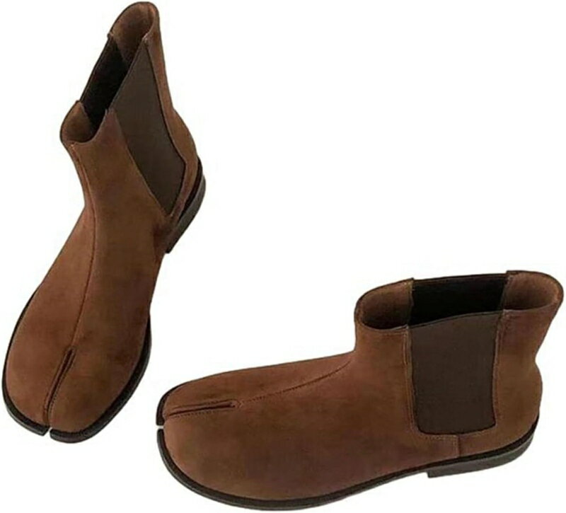 　　　 ◆◇◆売れている秘密◆◇◆ 【高品質な素材】高品質な素材PUを採用し、非常に優れた耐摩耗性があり、通気、耐老化性能に優れている素材。軽量で歩く気持ちいいです。 【足にぴったりフィット】日本の足袋からインスパイアされたデザインのブーツで、足にぴったりとフィットします。履き込むほどに足に馴染み、自分だけの味を作り込むことができます。 【耐久性に優れた素材】高品質なPU素材を使用しており、耐摩耗性や通気性、耐老化性能に優れています。また、軽量で歩くのが気持ちいいと評判です。 【歩きやすさと美脚効果】安定感のある太ヒールがポイントで、歩きやすさと美脚を追求したデザインです。女性の特有なスタイリッシュさと優雅さを引き立て、秋冬コーデに欠かせないアイテムです。 【あらゆるスタイルにマッチ】ドレス、スカート、ショートパンツ、ジーンズ、デニムなど、どんな服装にも合わせやすい確かな方法です。自分らしいスタイルを演出するために、必要不可欠なアイテムです。 　　　◆◇◆注意事項◆◇◆ご覧のモニターの環境、撮影環境により実物と色味が異なって見える場合がございます。湿った状態で他のものと擦り合わせると色が移る恐れがあります。濃色品の洗濯時は、白色、淡色と分けて洗ってください。説明 雨の日も雪の日も履きやすい。プラットフォームタイプなので安定感あり、歩きやすい。美脚・脚長効果UP。足元にブーツを取り入れるだけで季節を少し先取り~今年らしいゆるっとソックス合わせもかわいい！定番デザイン＆ベーシックカラーなのでどんなスタイルにも合わせやすい。デイリーに履きまわせる優秀アイテムです。【オススメPOINT】●超軽量●履きまわし抜群の定番デザイン●美脚・脚長効果あり●ゆるソックススタイリング●着心地よく柔らかい●滑り止めのソール【ヒールでも疲れにくい設計】体重がかかる適正な位置にヒールがある重心が安定しているどんなコーデにも馴染むカラーでパンツスタイルでかっこよくまとめたり、フェミニンワンピやスカートともマッチ。