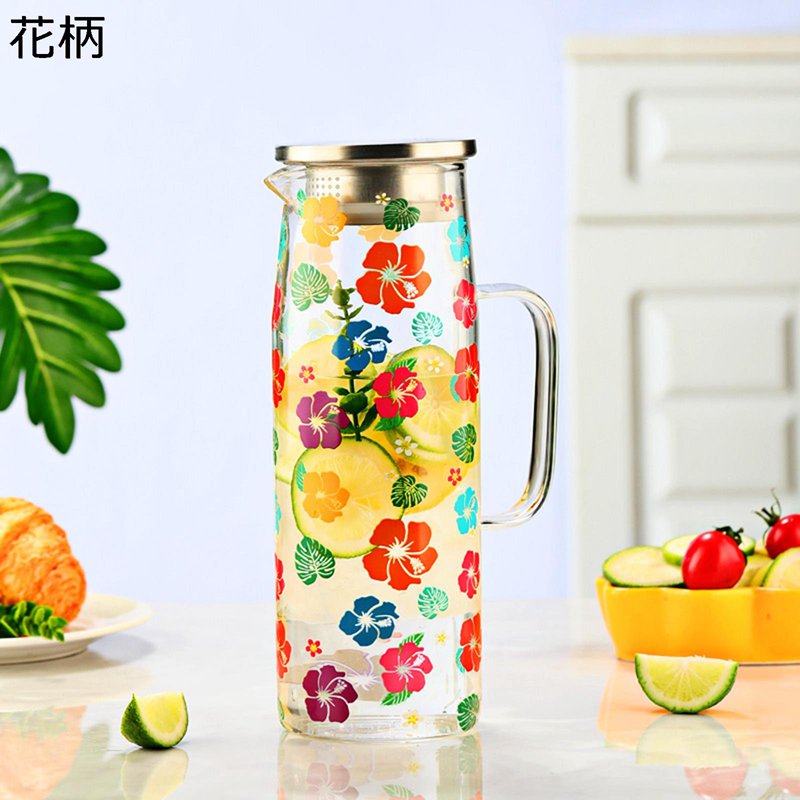 麦茶ポット 冷蔵庫用冷水筒 ガラスポット かわいい柄 花柄 苺 ドリンクピッチャー 2wayフィルター ウォータンク 耐熱耐冷 大容量 1.5L 紅茶 コーヒー 透明 シンプル 家庭用 飲料収納 オシャレ