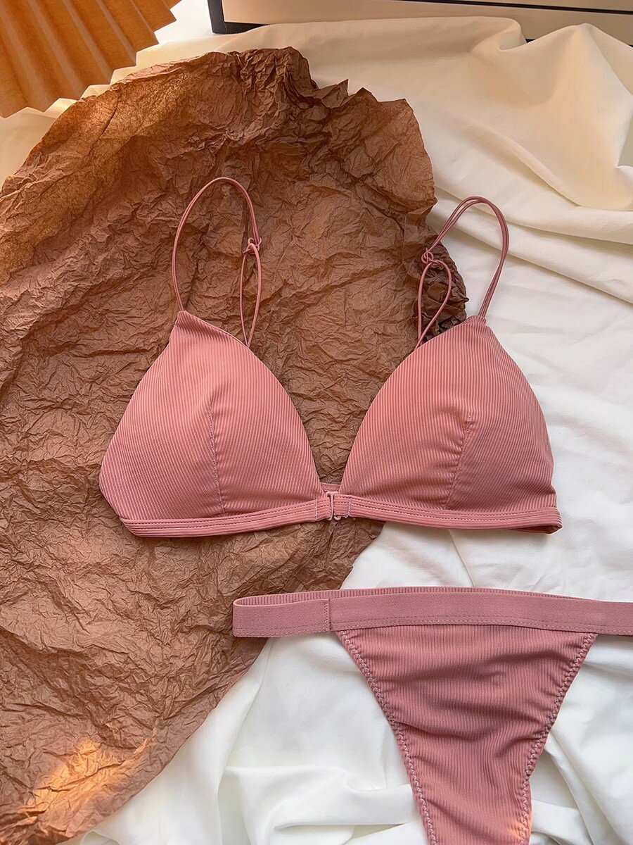 谷間ブラ ショーツ ワイヤーなし ブラセット 送料無料 ショーツセット 勝負下着 ブラジャー ブラ 上下セット ブラ&ショーツ セット セクシー 薄手 レースブラセット 2点セット bra set セットアップ 小胸 ランジェリー 超盛りブラ 学生 可愛い 少女 通気性 女性 デート 軽い
