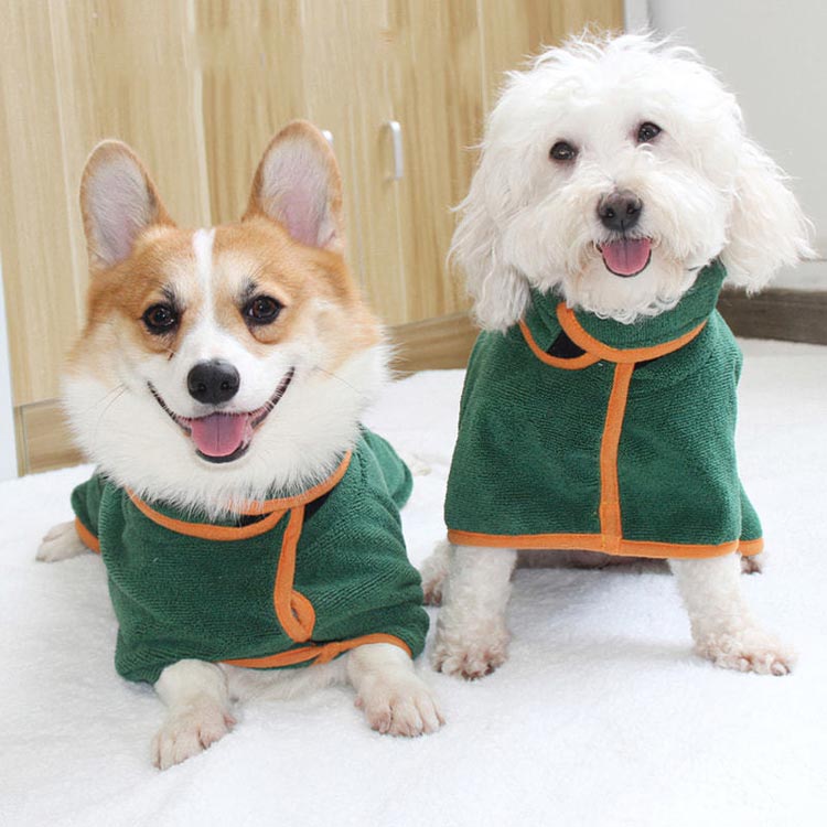 あべ商会 楽天市場店の吸水速乾 猫用 無地 バス用品 タオル 犬用ウェア ペット用 中型犬 犬 バスローブ 小型犬 ペット 小型犬 タオル バスタオル シンプル 着れるバスタオル お洒落 ネコ 可愛い お風呂 水遊び シャワー アウトドア 散歩 水分吸収 冷え対策 快適 XS バスローブ｜アングル2