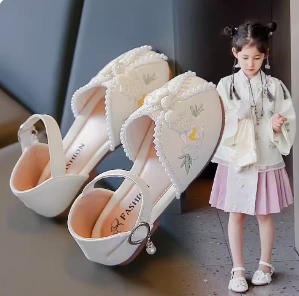 チャイナ靴子供サンダルチャイナ靴 民族風夏人気ローヒールプリンセス靴シューズ子ども靴くつ可愛い女の子 ラップサンダルフォーマル靴子供用 こども キッズ靴 スリッ...