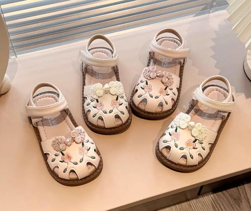 夏新品人気サンダル子供ローヒールプリンセス靴シューズ子ども靴くつお姫様風可愛い女の子 ラップサンダル フォーマル靴子供用 こども キッズ靴 スリッパ キュートパ...