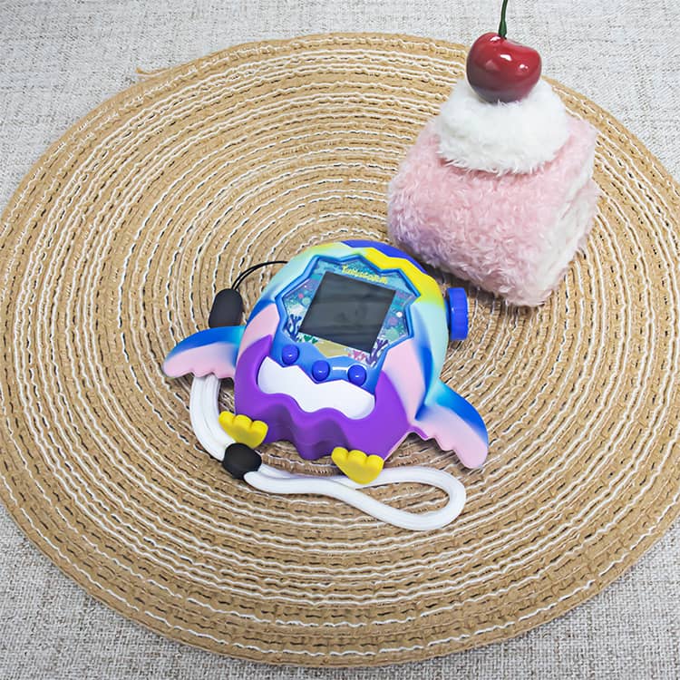 あべ商会 楽天市場店のタマゴッチ カバー 落下防止 専用 Tamagotchi Paradise用ケース パラダイス 保護カバー たまごっちパラダイス Tamagotchi タマゴッチパラダイス専用 シリコン保護ケース シリコン収納ケース 衝撃吸収 キズ防止 全面保護 携帯ストラップ付き 洗浄可能｜アングル2