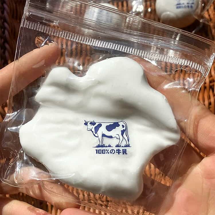 4点セット スクイーズケーキおもちゃ 水感スクイーズ スティッキーボール 大福 スクイーズ ミルク 食べ物 伸縮性 スストレス解消 弾力性が高 袋に押し込んで ゆっくりと反発し フィジェット ぷにぷに柔らかシリコン 癒し abefirm-10098528 あべ商会 楽天市場店 サンプル画像2