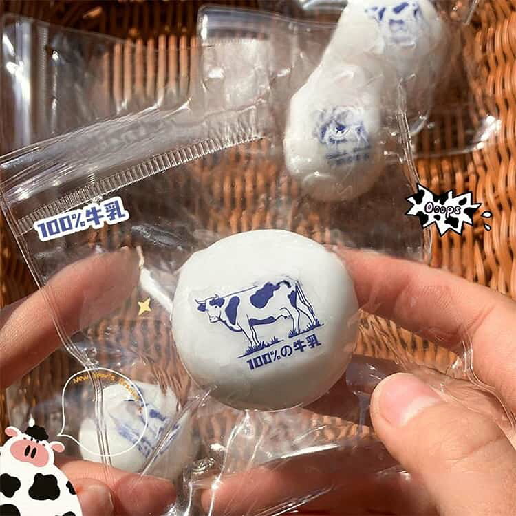 4点セット スクイーズケーキおもちゃ 水感スクイーズ スティッキーボール 大福 スクイーズ ミルク 食べ物 伸縮性 スストレス解消 弾力性が高 袋に押し込んで ゆっくりと反発し フィジェット ぷにぷに柔らかシリコン 癒し abefirm-10098528 あべ商会 楽天市場店 サンプル画像3