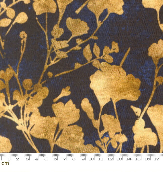 ブランド moda fabric > デザイナー Debbie Maddy > シリーズ Tranquil Patina > 色ちがい > 【Tranquil Patina(トランクィル パティナ)】 静けさと移ろいの美を映した「Tranquil Patina（トランクィル パティナ）」。睡蓮や桜、竹、イチョウといった和の自然を、深く趣のある色合いとバティック調の陰影で描いたコレクションです。金彩のような輝きと複雑なむら感が作品に上質で落ち着いた表情を添えます。和小物やパッチワーク、インテリアづくりにもおすすめです。 --デザイナーからのメッセージ-- 品番：moda-48112-14 ★商用利用可★ 生産国：日本 素材：綿 100％ 生地種類：シーチング 生地巾：約110cm 生地の厚み： ・メジャーは目安ですので、ご参考程度にご利用ください。 ・お使いのモニターや端末によって実際のものと色が異なる場合がございます。 moda fabric モダ ファブリックは有名デザイナーたちによる洗練されたデザインと上質なUSAコットンが魅力の世界トップブランド。豊富なシリーズはテイストが統一されており、組み合わせるだけで簡単に素敵なパッチワークや小物作りを楽しめます。 ＼世界基準の安心を、あなたの作品に／ 国際安全認証「エコテックス®スタンダード100」取得した生地です。1,000を超える有害化学物質の検査をクリアした、人にも環境にもやさしいサステナブル品質。肌に触れる作品づくりにもおすすめ。