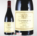 Louis Jadot / Grand Cru Chambertin 2020 Bourgogne Red Dry 　ルイ　ジャド　グラン　クリュ　シャンベルタン　 ■ ご確認ください ■ 当該商品は自社販売と在庫を共有しているため、在庫更新のタイミングにより、在庫切れの場合やむをえずキャンセルさせていただく可能性があります。 様々な贈り物にご利用いただけます。 季節のご挨拶 お正月 御年賀 お年賀 御年始 母の日 父の日 初盆 御中元 お中元 残暑御見舞 残暑見舞い 敬老の日 寒中お見舞 クリスマス プレゼント お歳暮 御歳暮 春 夏 秋 冬 日常の贈り物 内祝い 御見舞 退院祝い 全快祝い 快気祝い 快気内祝い 引っ越し 志 進物 寸志 粗品 のし 熨斗 挨拶ギフト お返しギフト 新築祝い 引っ越し祝い 退職祝い ギフト お祝い 御祝い 金婚式御祝 銀婚式御祝 御結婚お祝い ご結婚御祝い 御結婚御祝 結婚祝い 結婚内祝い 結婚式 御新築祝 新築御祝 新築内祝い 祝御新築 祝御誕生日 バースデー バースディ バースディー 昇進祝い 昇格祝い 就任 御礼 お礼 謝礼 御返し お返し お祝い返し 御祝いWA 94-92 ルイ・ジャド シャンベルタン グラン・クリュ 2020年 750ml ■ルイ・ジャド社■ 　ルイ・ジャド社は1859年創立のブルゴーニュでも有数のネゴシアン・エルヴールです。 1962年にルイ・オーギュスト・ジャドが死去した後、マダム・ジャドはルイ・オーギュストの片腕だったアンドレ・ガジェイにこの由緒ある会社の将来を託しました。 今日ではアンドレ・ガジェイの息子であるピエール・アンリ・ガジェイ氏が、同社の社長として運営にあたっています。 1998年に本社はボーヌのサミュエル・ラジェイ通りからウジェーヌ・スピュレール通りへと移転し、1500平方メートルの広さを持つ地下セラーは、隣接するジャコバン修道院の地下へとつながっています。　 また、ルイ・ジャド社はネゴシアンとしてブルゴーニュ・ワインの取り引きにかかわる一方、総面積105haのブドウ畑を所有する大ドメーヌでもあり、ドメーヌはその所有形態に応じて、「ドメーヌ・エリティエ・ルイ・ジャド」「ドメーヌ・ルイ・ジャド」「ドメーヌ・ガジェイ」「ドメーヌ・デュック・ド・マジェンタ」などに分かれ、それぞれワインのボトルに明記されています。 自社畑の範囲はジャヴレ・シャンベルタン村からサントネー村までのコート・ドール全域にわたり、さらに1996年にはボージョレ地区のシャトー・デ・ジャックを入手し、格付けのないボージョレは例外として、コート・ドール地区に所有する自社畑のほとんどがグラン・クリュとプルミエ・クリュで占められていることも特筆すべき点です。（・・・詳細＆一覧） ■赤ワイン造り■ 　ブドウは畑の中で完熟した健全なものだけを選別して、すべて手摘みで収穫し、重みで潰れないよう小さなカゴに入れて醸造施設まで運び、収穫されたブドウはさらに選果台の上で入念に選り分けられます。 赤ワイン用のピノ・ノワールは90％を除梗し、破砕せずにステンレス製のチューブで木製の開放桶、あるいは自動櫂突き装置の付いたステンレスタンクで、天然酵母による、ほぼ30日間（シャぺル・シャンベルタン：3〜4週間）の醸し（マセラシオン）醗酵から、ワインに最大限の抽出が行われます。 この醗酵中に、各醗酵タンクでは1日に2回の櫂突き（ピジャージュ）を実行し、アルコール醗酵の済んだワインはオークの小樽（228リットル）に移され、マロラクティック醗酵を行い、その後、アペラシオンにより10〜20カ月間（シャぺル・シャンベルタン：18〜20ヵ月）のオーク樽（新樽率30％）による熟成を経て、一切の清澄をせず、ろ過も必要な場合に最小限施すにとどめ、ワインのありのままの姿を保持したままで瓶詰めされます。