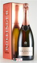 ※正規品 Bollinger Rose Brut Non Vintage (NV) / Champagne Rose Dry ボランジェ　ロゼ　ブリュット ノン　ヴィンテージ（NV） 生産者 ボランジェ社 生産地 シャンパーニュ地方アイ村 AOC シャンパーニュ ブレンド 比率 平均：ピノ・ノワール62％　　シャルドネ24％　　ピノ・ムニエ&nbsp;14％ ※レゼルヴ・ワイン5〜6％：2つのグラン・クリュ（アイとヴェルズネィ）のピノ・ノワールの赤ワイン。 生産工程 第1次醗酵をタンクとオークの小樽で区画ごとに、畑ごとに、品種ごとにそれぞれ区別行い、第2次醗酵の熟成は3年以上熟成。 諸処理 *9〜10g／Lのドサージュ *フィルターによるろ過処理も行わない。 *出荷前に3ヶ月間セラーでの静置。 タイプ 辛口（ブリュット）のロゼの発泡酒 特　徴 トーストやビスケットの香りが特徴的な、濃厚でコクのあるボランジェの基本スタイル。 料　理 コクのあるタイプには、仔牛や若鶏のローストなど白身の肉料理や中華料理の甘酢のあんかけにも合う。 また、白カビソフトタイプのブリー、ラングル、シャウルス、カプリス・デ・デューなどがよくあう。 参考までに アドヴォケイト誌評価／Antonio Galloni氏：89点 　ブリュット・ロゼNVは豊富な熟した果実味を備えた豊潤な質感の大胆なシャンパンで、素晴らしく率直な鮮烈さと重さを見せていますが、その個性にの面ではもう少し洗練さを増すこともでき、適度な重量とコクがあり、大変おしい食前酒ですが、広範囲の料理と組み合わせることもできます。 赤ワイン用ブドウ品種のブレンドの高い比率はこのロゼ・ブリュットNVの個性に大きく寄与しています。 予想飲み頃は、2008年から2012年あたり。 スペクテーター誌評価（2008.10.31）：88点 　花やメンソール、イーストの特徴的な芳香を放ち、軽やかで新鮮味に溢れ、涎が出るほど美味しそうな印象的な確固とした余韻へと続きます。　 ■ ご確認ください ■ 当該商品は自社販売と在庫を共有しているため、在庫更新のタイミングにより、在庫切れの場合やむをえずキャンセルさせていただく可能性があります。 様々な贈り物にご利用いただけます。 季節のご挨拶 お正月 御年賀 お年賀 御年始 母の日 父の日 初盆 御中元 お中元 残暑御見舞 残暑見舞い 敬老の日 寒中お見舞 クリスマス プレゼント お歳暮 御歳暮 春 夏 秋 冬 日常の贈り物 内祝い 御見舞 退院祝い 全快祝い 快気祝い 快気内祝い 引っ越し 志 進物 寸志 粗品 のし 熨斗 挨拶ギフト お返しギフト 新築祝い 引っ越し祝い 退職祝い ギフト お祝い 御祝い 金婚式御祝 銀婚式御祝 御結婚お祝い ご結婚御祝い 御結婚御祝 結婚祝い 結婚内祝い 結婚式 御新築祝 新築御祝 新築内祝い 祝御新築 祝御誕生日 バースデー バースディ バースディー 昇進祝い 昇格祝い 就任 御礼 お礼 謝礼 御返し お返し お祝い返し 御祝い★豊富な完熟果実味の豊潤で大胆なロゼシャンパン★ ボランジェ・ロゼ　NV（750ML） ■ボランジェ■ 　1829年、ジャック・ボランジェはアイ村に広大な土地を所有するパートナー、ヴィーレルモン伯 爵と共に「ボランジェ」を設立し、最高のテロワールと安定した品質に恵まれ、ボランジェ家は 独自のスタイルと品質を持つシャンパンハウスとして世界的な名声を一気に得ることができました。 ボランジェ家は今でも一族が経営に携わり、ボランジェの最高水準のワイン造りに誇りを持ち、また、1992年からはボランジェ憲章を発表し、シャンパンを造る者としての信念・基本姿勢を定義つけています。 「BOLLINGER CHARTER OF ETHICS AND QUALITY」 何世代にも渡りその価値と存在を維持していくことは賞賛に値し、これを実現しているのがボランジ ェのシャンパンなのであり、時代と共に躍進したワインの醸造技術をワインの質が普遍的であるために役立て、一方では、伝統的な醸造方法も大切に残しています。ボランジェ社全ての商 品が、非のうち所のない完璧さを持ち合わせ、ボランジェ・スタイルを見事に表現しています。（・・・詳細&amp;一覧） ■ボランジェ・ロゼ■ 　ボランジェ・ロゼは、ボランジェのスタイルを表すスペシャル・キュヴェ（※）をベースに、アイとヴェルズネイのグラン・クリュ畑で収穫されたピノ・ノワールのみで造った赤ワイン（5〜6％）を加えて造られるロゼ・シャンパーニュです。 金褐色の光沢に、赤ワインの深みが加わった美しい色調となり、豊かな芳香が感じられ、さらに口に含むと赤い果実のような生き生きとした風味が特徴です。 ※スペシャル・キュヴェ 　ボランジェのスペシャル・キュヴェは、ロンドンの有名な有名なメンツェンドルフ社の共同経営者でもあったウイリアム・フォルクスによるアイディアで、1911年に造りだされ、この偉大なワインを単に「ノン・ヴィンテージ」と呼ばれることを屈辱として、「スペシャル・キュヴェ」という名称を思いつき、直ちにボランジェ氏に提案し、「スペシャル・キュヴェ」の名が生まれました。 スペシャル・キュヴェは、シャンパーニュ地方のグラン・クリュとプルミエクリュのブドウを主体に用いて造られるスペシャル・キュヴェは、ひときわと優れたブレンドとして知られ、その職人芸と非凡なシャンパーニュのあるべき姿の着想といった、ボランジェのスタイルを最も純粋にあらわし、それゆえに、ボランジェが他のシャンパーニュ・ハウスと異なり、いかにその品質にこだわっているかを判断することが出来ます。