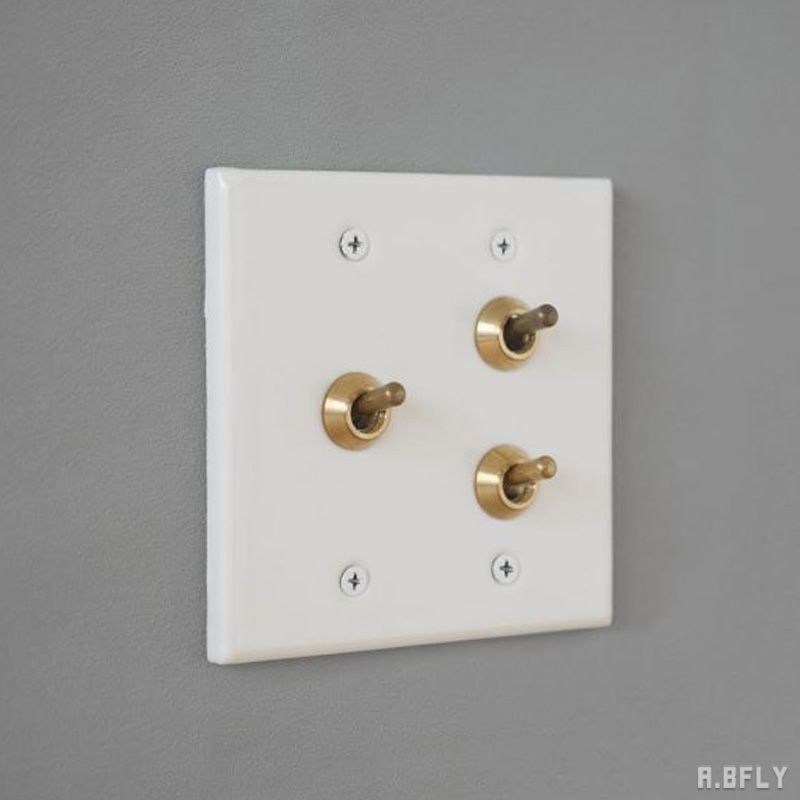 セラミックプレート 3スイッチ 磁器 真鍮 ホワイト 白 ホテルライク 海外 スイッチ 3口 トグルスイッチ..
