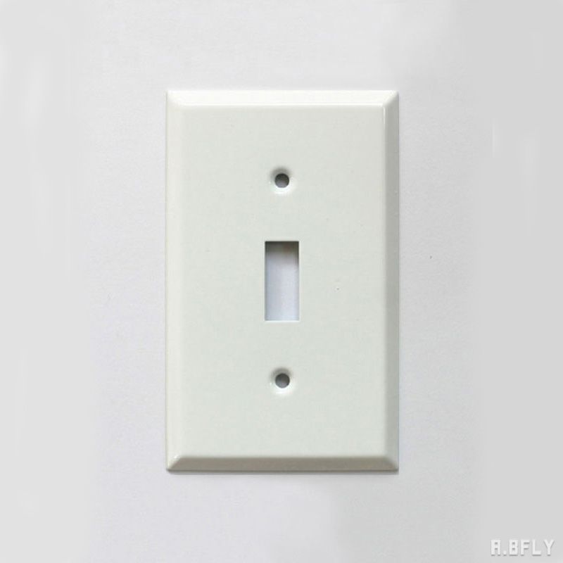 1口スイッチプレート 1口スイッチ プレート スチール ホワイト 白 海外 アメリカン 照明器具 レトロ インダストリアル シンプル モダン DIY 壁スイッチ 洗面所 新築 おしゃれ 施主支給 リノベーション デザイン住宅 新築 自由設計 建築士 クラシカル 店舗 アメリカ製