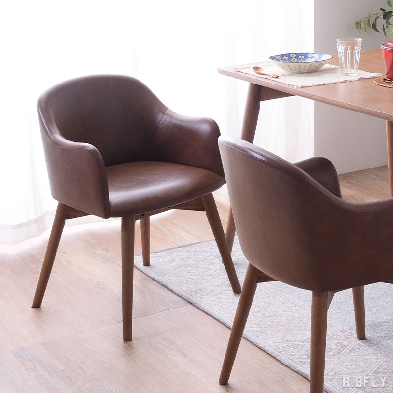樂天商城 - ダイニングチェア パーソナルチェア ラウンジチェア チェア 腰掛 椅子 シンプル モダン アームチェア アームレスト 肘置き 肘掛け ブラウン カフェインテリア 天然木 木脚 ブラウン脚 クラシカル 高級感 ジャパンディ ソフトレザー 合皮