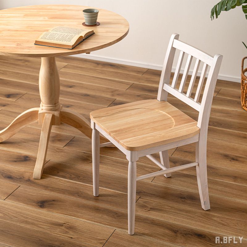 樂天商城 - 【最大6,000円クーポン配布中】ダイニングチェア 食卓 イス 椅子 天然木 木製 ウッド ラバーウッド クラシカル カントリー フレンチカントリー ホワイト ナチュラル カフェ アンティーク調 掘り込み加工 上品 人気 完成品