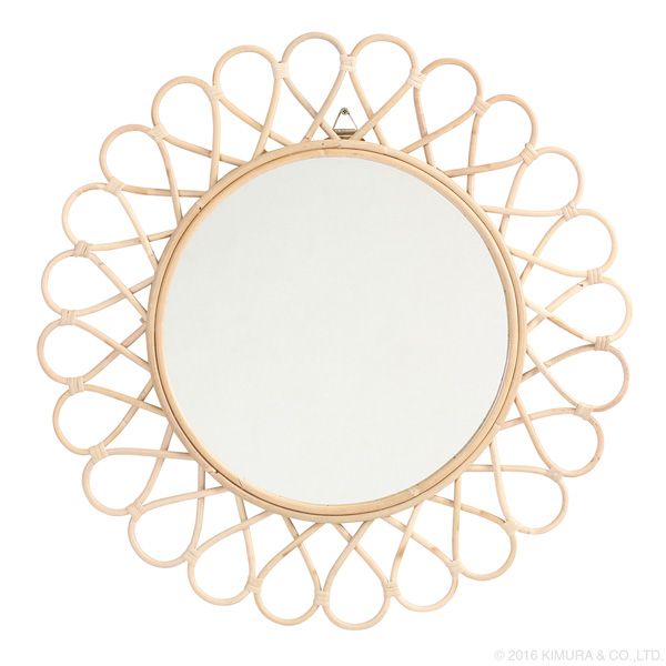 ヨーロッパで人気の、壁掛け式のラタン製サンミラー。 ヴィンテージ品として、フランスなどで古くから愛用され続けています。 壁にひとつ飾るだけで存在感があり、様々な種類をたくさん並べて飾るとお部屋の雰囲気が一変します。 材料に皮付のラタンを使用...