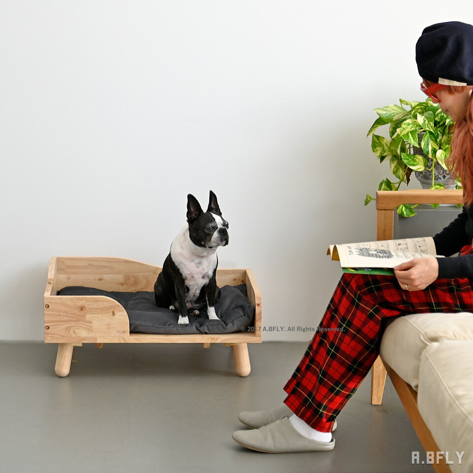 【MAX6,000円クーポン配布中】天然木 ペットベッド 小型犬・猫用 クッション付き 無垢材 ラバーウッド ..