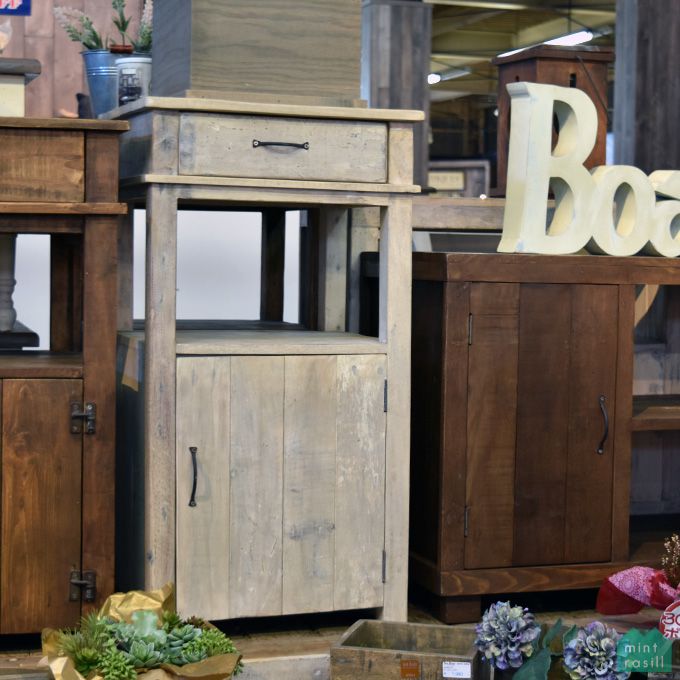 【11%OFFクーポン発行中】カップボード キャビネット キッチンボード 片開き 電話台 ファックス台 キッチン収納 玄関 リビング 古木製 シャビー家具 リサイクルウッド アンティーク家具 アンティーク雑貨 北欧風 レトロ モダン マリンのサムネイル