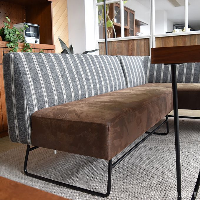 樂天商城 - ソファ 2人掛け 2人用 2P リビングソファ ストライプ ベンチ 布張り 革風 レザー ファブリック アイアン スチール カフェ モダン シック アンティーク ヴィンテージ インダストリアル 西海岸 ミッドセンチュリー 男前インテリア レトロ【大型商品】