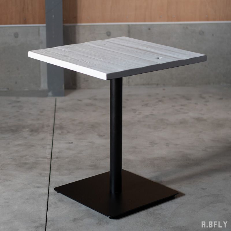 カフェテーブル コーヒーテーブル ミニテーブル 正方形 ホワイト 白 古材 アンティーク調 スチール脚 インダストリアル ブルックリン ヴィンテージ 飲食店 カフェ 西海岸 アメリカン アイアン ファクトリー 男前インテリア シンプル