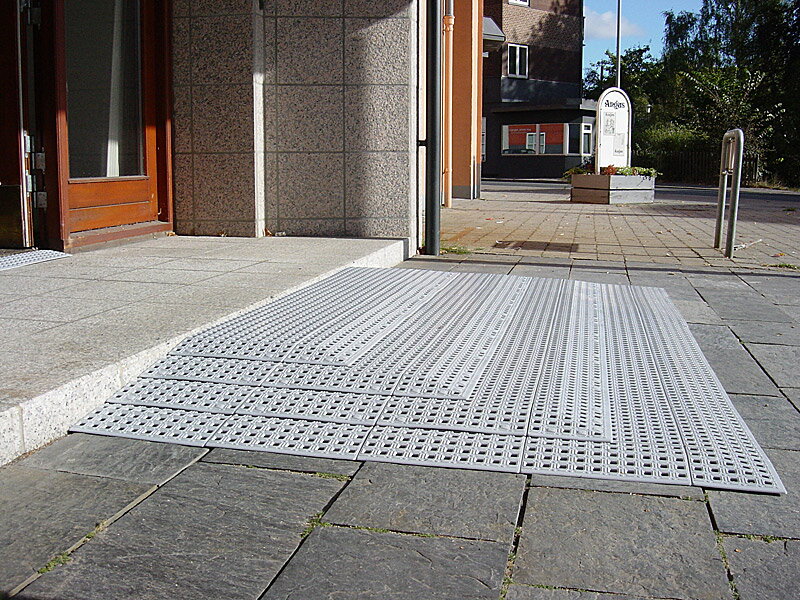 ブロックビルド 通常タイル（正方形、ハーフ、スロープ、コーナー、L字コーナー、中詰め）【組立て式段差解消スロープ】