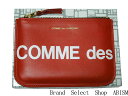 商品説明商品名COMME des GARCONS(コムデギャルソン) 『Huge Logo Wallet』（ウォレット) 【LADY'S/MEN'S】【RED/レッド】【財布/小銭入れ/ポーチ】【スペイン製】【新品】素材COW HIDE（牛革）100%MADE IN SPAIN（スペイン製） カラーRED/レッド状態新品サイズ 横14.8cmx縦10.5cm若干の誤差はご了承ください。(商品の説明、　　　　特徴など)コムデギャルソンのHuge Logoウォレット。両面に渡ってCOMME des GARCONSのロゴがプリントされています。スペイン製の上質な牛革を使用しています。コムデギャルソンの保存箱に入ってます。 注意 実際のものと写真とでは色が多少異なる場合が御座いますがご了承ください。COMME des GARCONS（コムデギャルソン）『Huge Logo Wallet』（ウォレット) 【LADY'S/MEN'S】【RED/レッド】【財布/小銭入れ/ポーチ】【スペイン製】【新品】 コムデギャルソンのHuge Logoウォレット。両面に渡ってCOMME des GARCONSのロゴがプリントされています。スペイン製の上質な牛革を使用しています。コムデギャルソンの保存箱に入ってます。