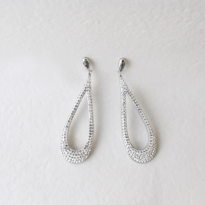 《BLACKFRIDAY開始4H限定10％OFF》ABISTE チェコクリスタルドロップイヤリング/3240005 ブランド アビステ 華やか ご褒美買い イヤーアクセサリー シルバー 大人映え