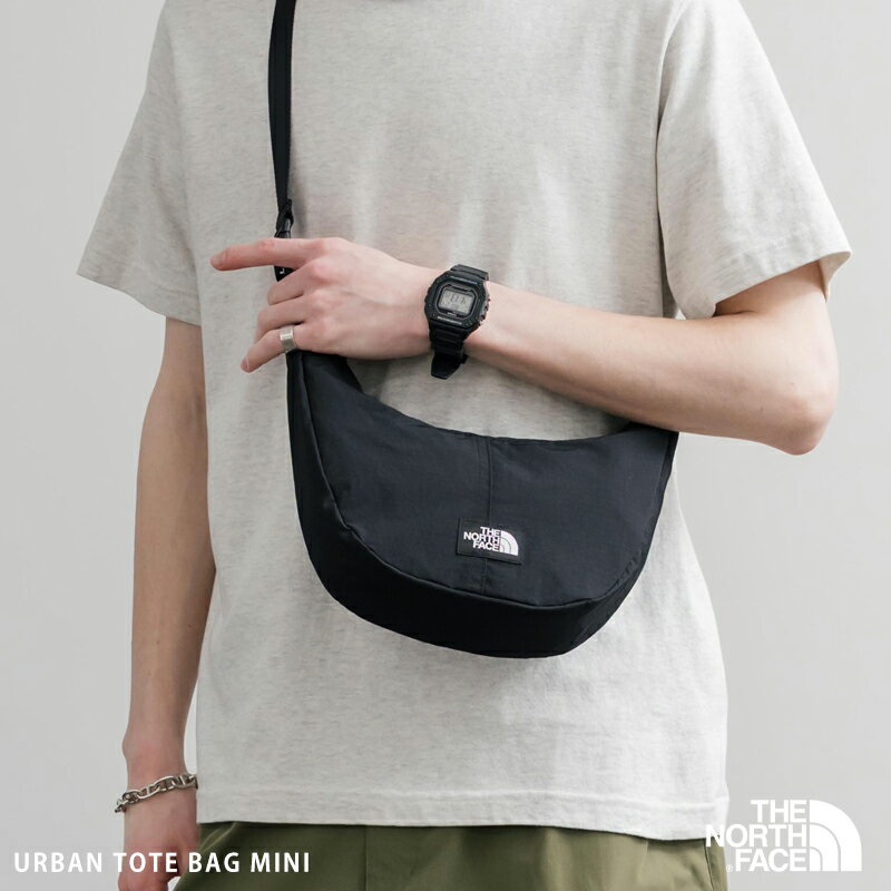 お出かけの必需品が入る収納力！ THE NORTH FACE URBAN TOTE BAG MINI 【ITEM POINT】 ●クロスとハンドバッグの2WAY ●軽量＆耐久性に優れたナイロン素材 ●長財布、スマホが入るサイズ感 &ensp; &ensp; &ensp; &ensp; 商品説明 【THE NORTH FACE/ザ・ノースフェイス】URBAN TOTE BAG MINI ■ ベーシックなスタイル フロントにワンポイントでハーフドームロゴが施されたスタイル。 普段使いはもちろん、旅行やフェスなどのイベントにも大活躍！ シャカシャカとしたナイロン素材で、軽量＆耐久性に優れています。 ■ クロスとハンドの2WAY クロスとハンドバッグの2WAYで、状況に応じて使い分けが可能。 ショルダーはスタイリングに合わせて長さの調節ができます。 取り外してバックルを繋げるとハンドバッグとしても使えます。 ■ 必需品が入る収納力 メイン開閉は、ダブルファスナー仕様で物の出し入れもスムーズ。 長財布、スマホ、キーケースなど、お出かけの必需品が入る収納力。 内側と外側にポケットが施され整理整頓できる使いやすさも◎ ■ ユニセックスアイテム カジュアル、ストリート、韓国系などスタイルを問わない万能さ。 メンズ・レディースを問わない商品で、プレゼントにもおすすめです。 お揃いコーデにも最適で、家族でシェアしたりと幅広く活躍します。 【THE NORTH FACE/ザ・ノースフェイス】 1968年、米国のカリフォルニア州バークレーで創業。高品質のグースダウンを惜しげもなく使用した クオリティの高いスリーピングバッグ、ダウンパーカの原形ともいえるシェラ・ パーカ、 世界初のドーム型テント「オーバルインテンション」など、一切の妥協を許さず、製品を作り続けています。 サイズ 高さ/横幅(上部)/横幅(底部)/マチ/ショルダー(cm) (FREE)14 / 25 / 16 / 6 / ～125 ※弊社基準の採寸法です。平置き採寸の為、多少のサイズ誤差はご了承下さい。 ※下げ札等に記載の対応サイズはメーカー規定の為、実寸と異なる場合がございます。 カラー ブラック / クールグレー / クリーム / グレイッシュライラック ※画像の商品は光の照射や角度、お使いのモニター環境により実物と色味が異なる場合がございます。 仕様 メイン：ダブルジップ開閉 内側：ジップポケット×1 外側：ジップポケット×1 素材 ナイロン100% 産地 べトナム