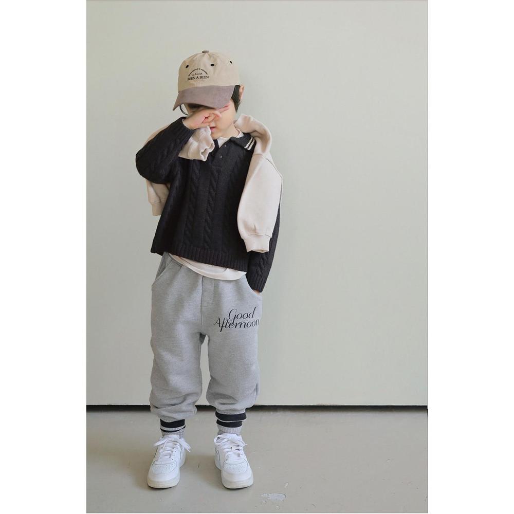 【ビエンナビエン】襟つきケーブルニット キッズ 男の子 女の子 ボーイズ ガールズ AW 秋物 冬物 秋冬物 アビティセレクト アビティ 韓国子供服 子供服 男の子 女の子 子供服 アウター 子ども服のサムネイル