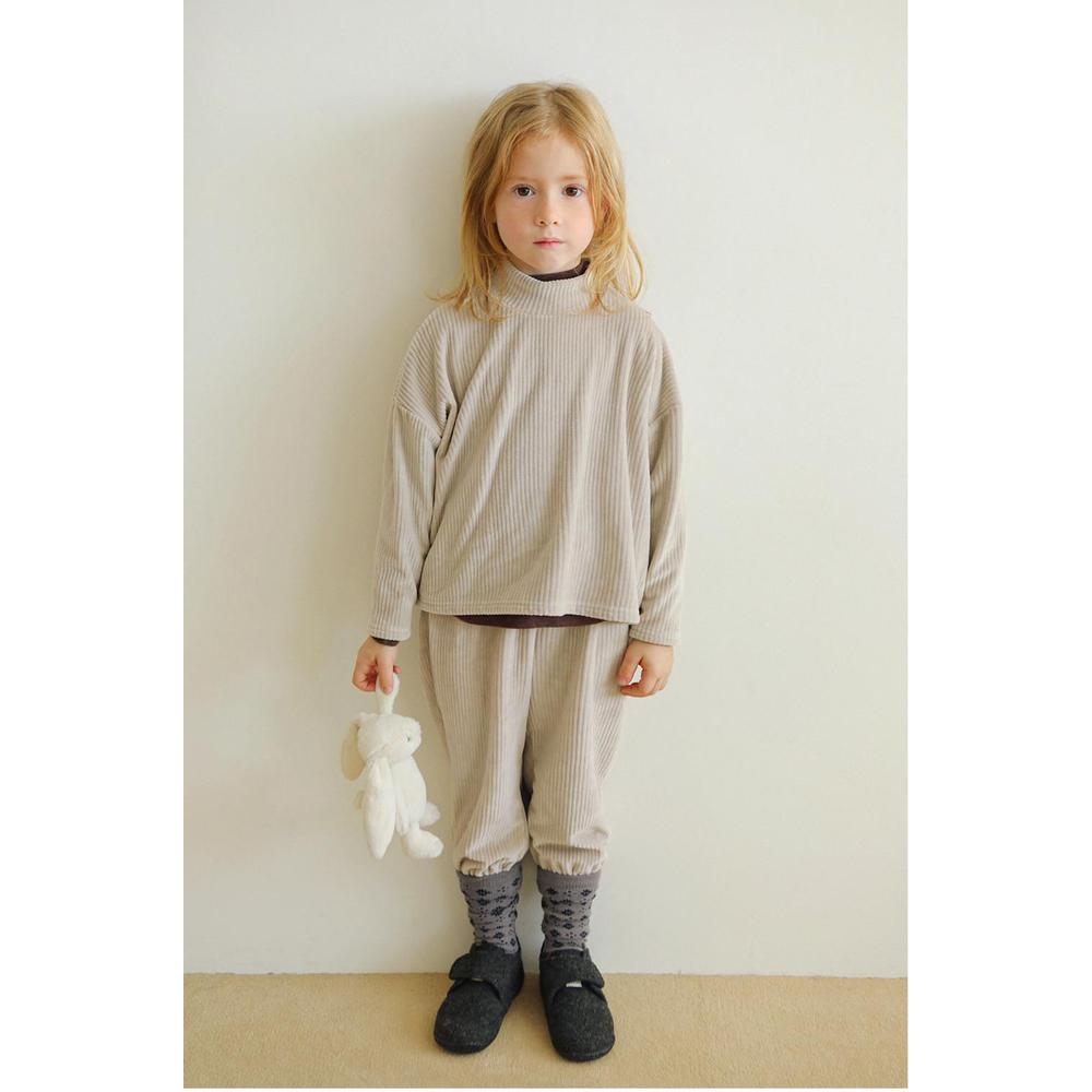 【ビエンナビエン】リブベロア長袖Tシャツ キッズ 男の子 女の子 ボーイズ ガールズ AW 秋物 冬物 秋冬物 アビティセレクト アビティ 韓国子供服 子供服 男の子 女の子 子供服 アウター 子ども服のサムネイル