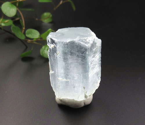 ヒマラヤ産アクアマリン 結晶 マスコバイト付き ( 白雲母 ) ヒマラヤの清涼なエネルギー aq080
