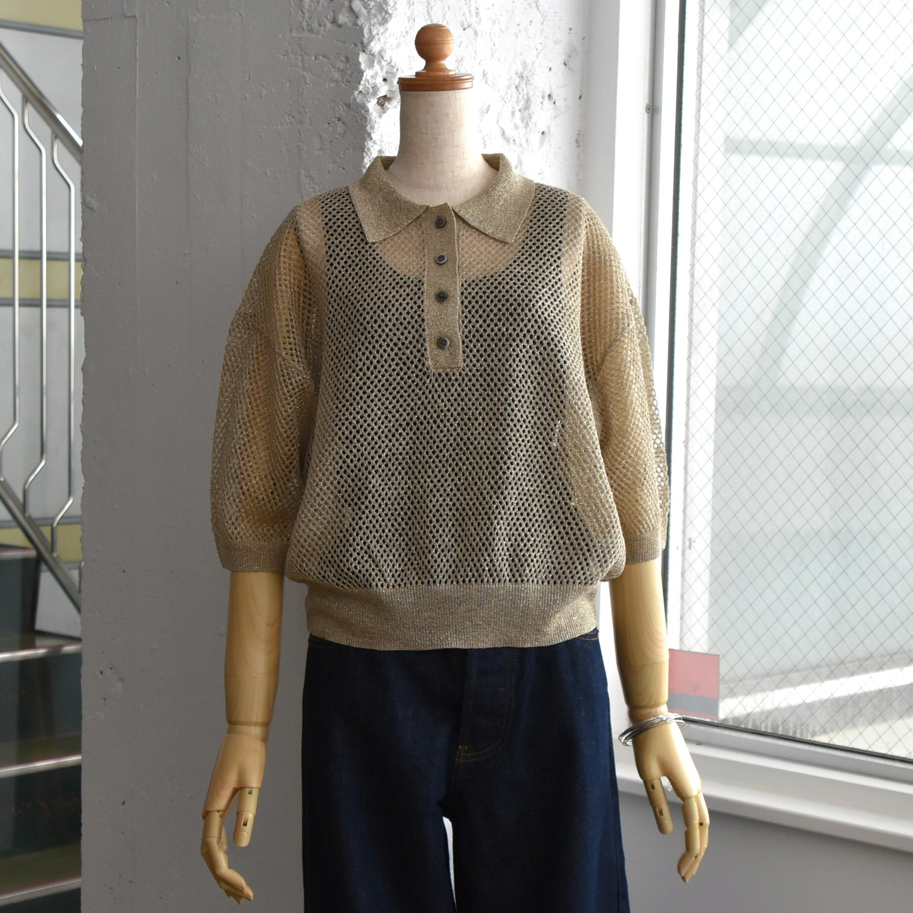 Rakuten - SACRA (サクラ) / GLOSSY LINEN OPENWORK POLO TOP【2色展開】