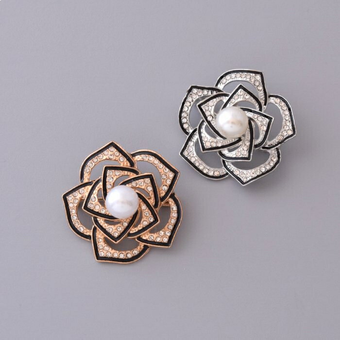 樂天商城 - 【本日限定20％OFFクーポン】入学式 卒業式 ブローチ パール フラワー 花 コサージュ セレモニー ママ スーツ ジャケット 上品 華やか 大ぶり シルバー ゴールド フォーマル アクセサリー