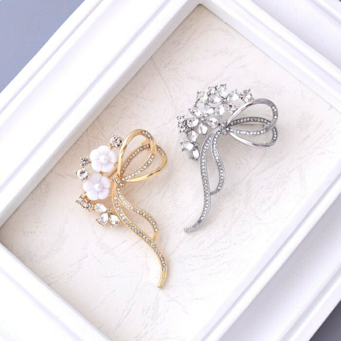 樂天商城 - 入学式 卒業式 ブローチ リボン フラワー パール セレモニー ママ スーツ ジャケット 上品 華やか フォーマル コサージュ シルバー ゴールド 結婚式 アクセサリー