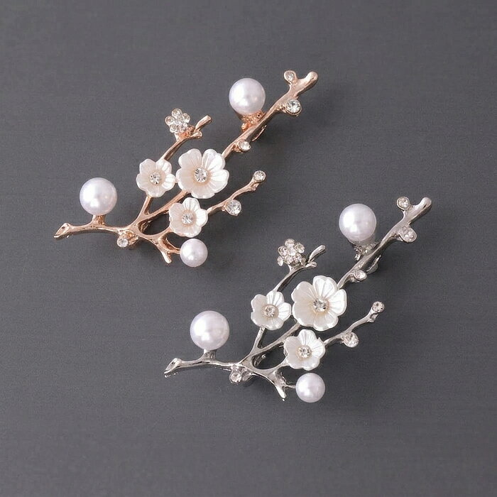 桜モチーフ パール×ビジュー ブローチ 送料無料 フォーマル 入学式 卒業式 セレモニー 結婚式 お呼ばれ 上品 華やか レディース アクセサリー