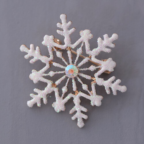 雪の結晶 ブローチ クリスマス 冬 ジャケット コート アクセサリー マフラー留め ブローチピン
