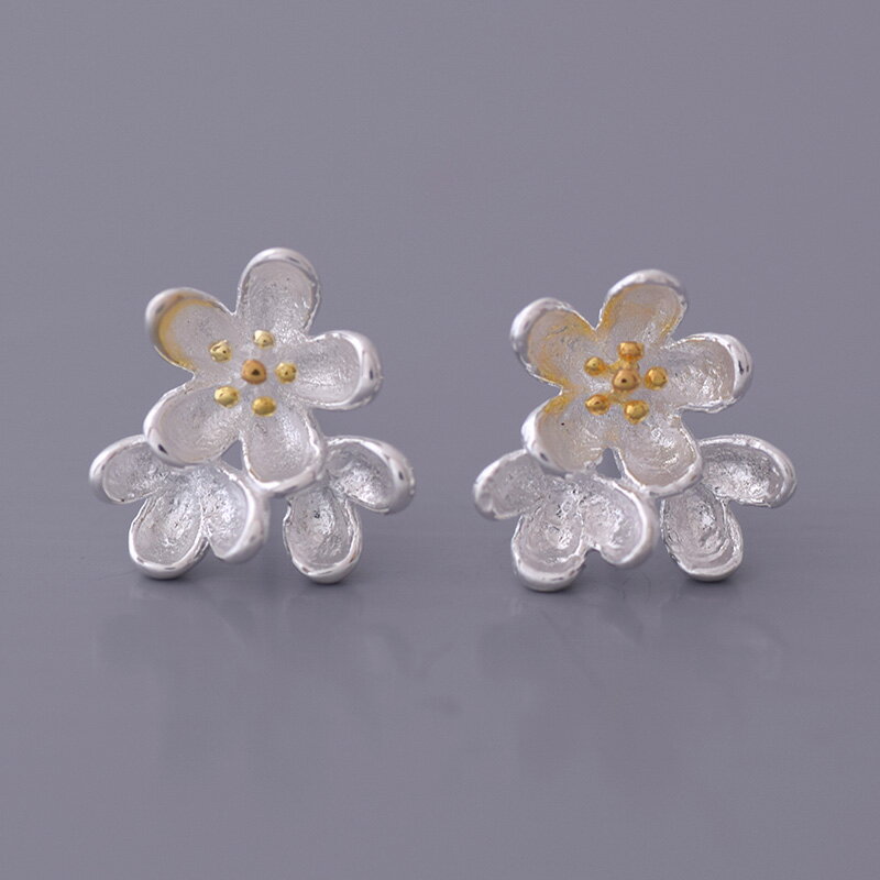 ピアス　かわいい花　フラワー　桜　小さい　レディースアクセサリー　金属アレルギー　ニッケルフリー