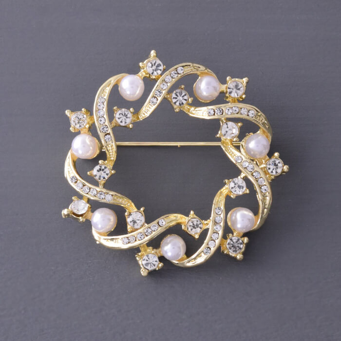 樂天商城 - 【10%OFFクーポン本日限定】フラワーリース ブローチ パール×ラインストーン ゴールド レディース 上品 華やか フォーマル アクセサリー