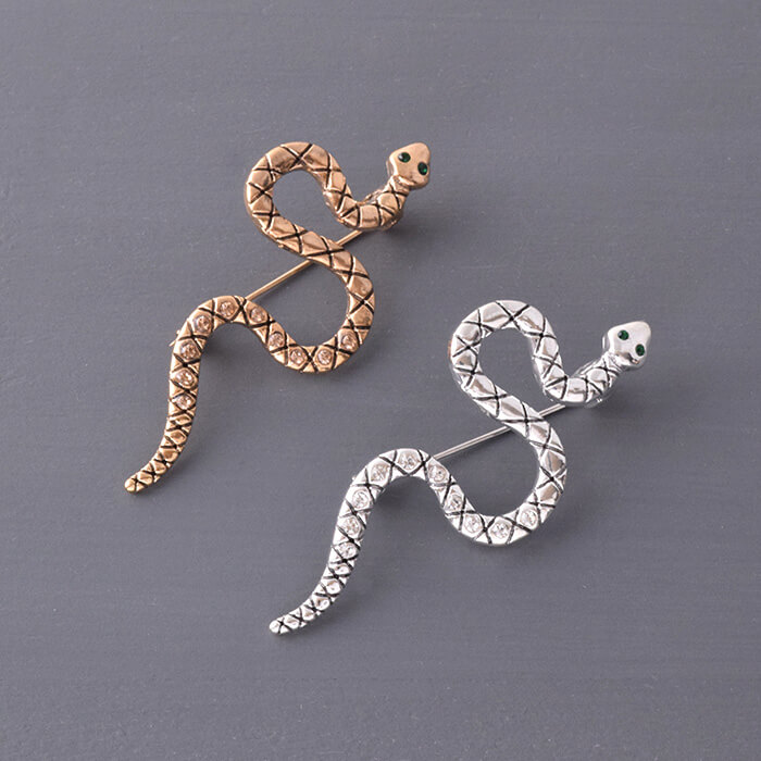 スネーク ブローチ ゴールド / シルバー ラインストーン 蛇モチーフ アクセサリー メンズ レディース 開運 お守り風
