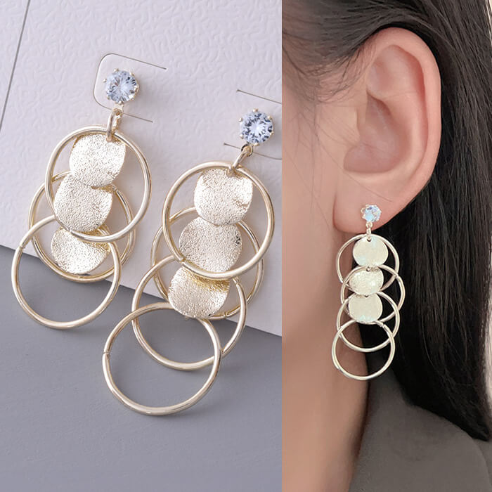 樂天商城 - ゴールド フープ ピアス サークル×メタルモチーフ 揺れる クリアストーン付き 大人上品 アクセサリー