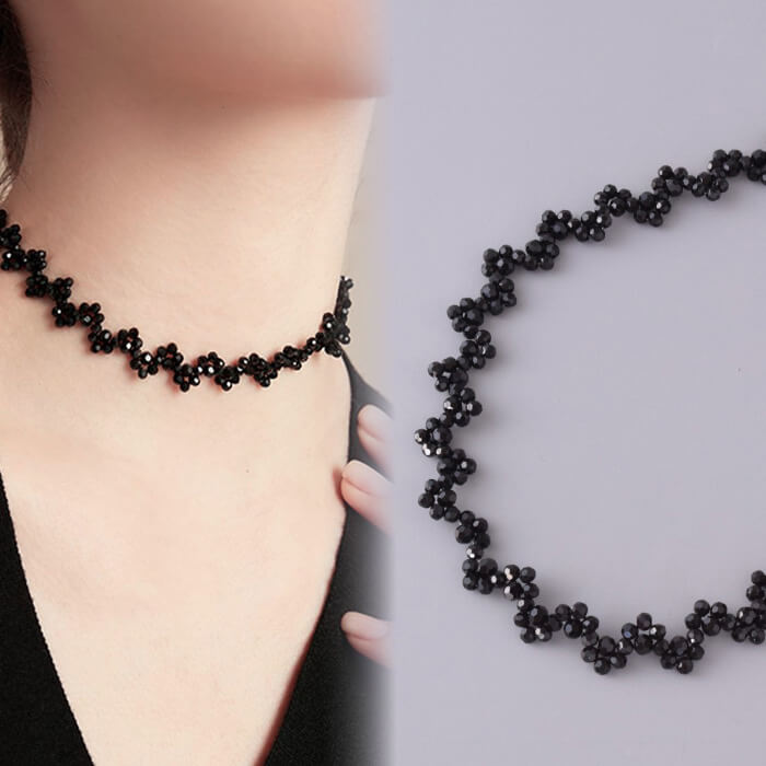 黒ビーズ フラワーモチーフ チョーカーネックレス｜韓国風 花デザイン 大人可愛い 上品ブラックアクセサリー パーティー・普段使いに最適