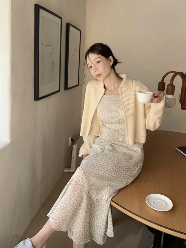 ワンピース 秋 レディース イエロー フラワープリント シフォン ロングドレス スクエアネック フレア袖 軽量 透け感 女性用 花柄 トップス スカート