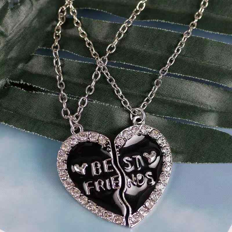 ネックレス レディース ペアネックレス 鎖骨ネックレス ハート 切り替え 2本セット 二人分 シルバー ペンダント アクセサリー 友人 親友 友達 絆 シンプル おしゃれ 大人かわいい ガーリー フェミニン 重ね付け 首元 アクセ 日常使い 通勤