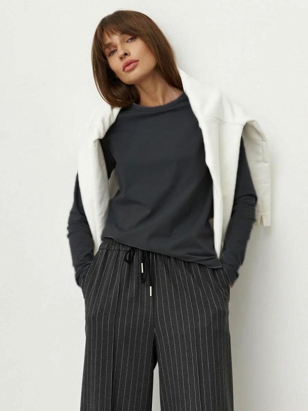 長袖Tシャツ レディース 春秋 トップス カットソー 綿 丸首 クルーネック プルオーバー 無地 ゆったり 体型カバー ビッグシルエット 大きいサイズ カジュアル シンプル 重ね着 レイヤード 通勤 通学 普段着 部屋着 リラックス感 着痩せ 細