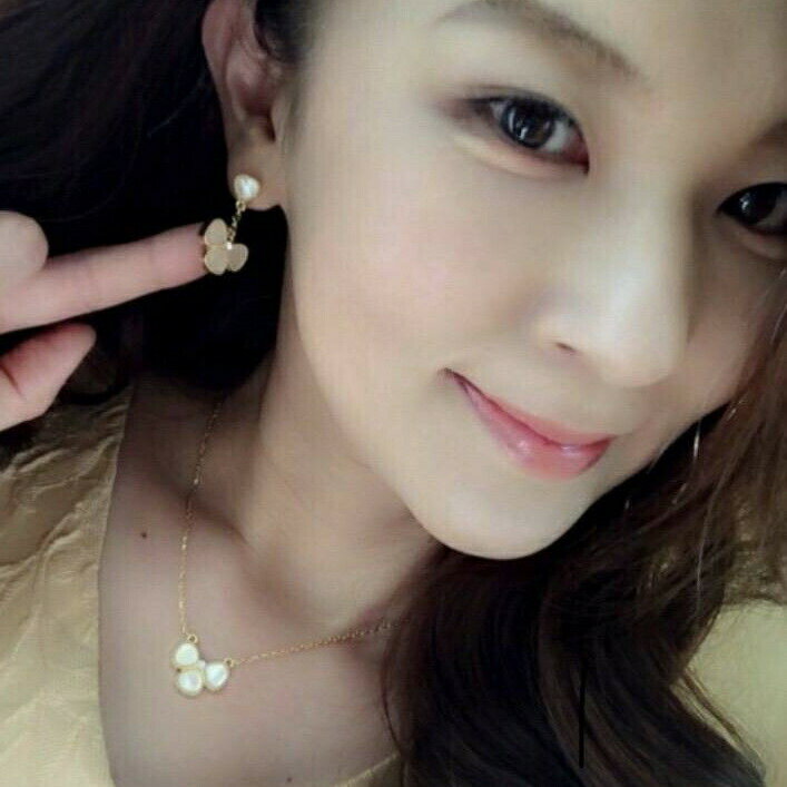 クローバーネックレス ロングピアス 【2点セット】 白蝶貝 フラワーネックレス シェルピアス 三つ葉1花両面 キュービックジルコニア フラワー クローバー シェ...